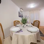 Domy Apartment
