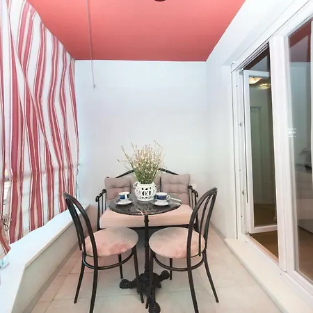 شقة Domy Apartment *