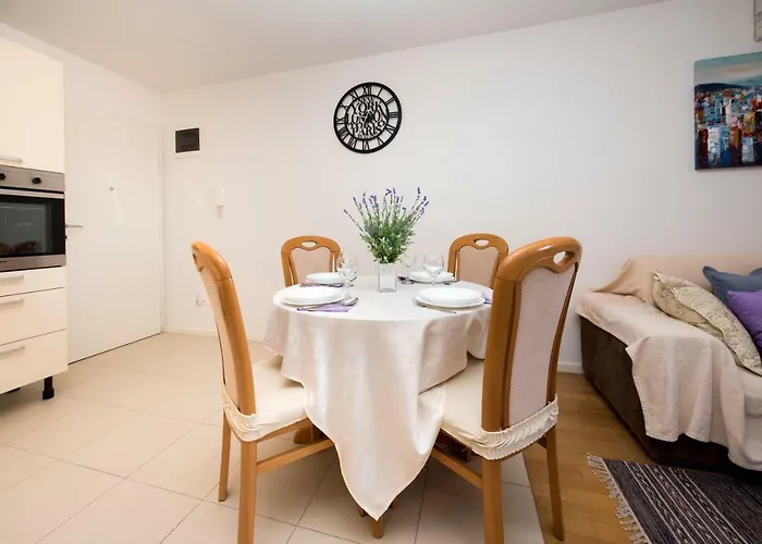 Domy Apartment Daire