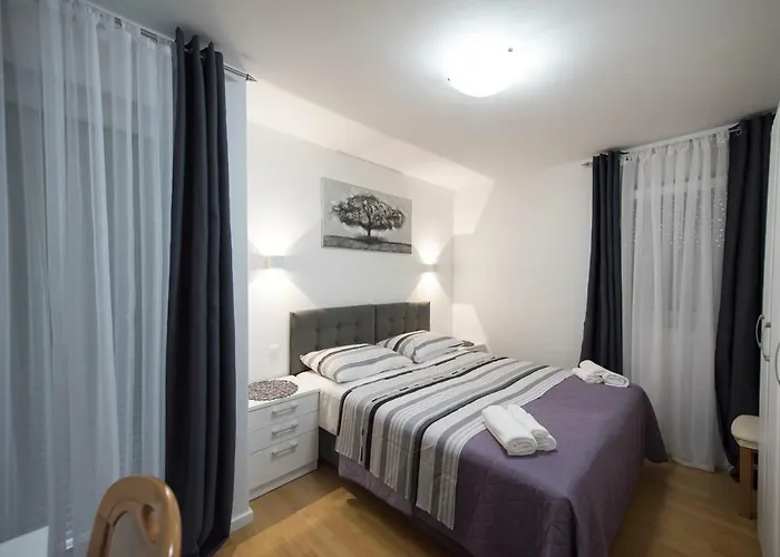 Domy Apartment Daire